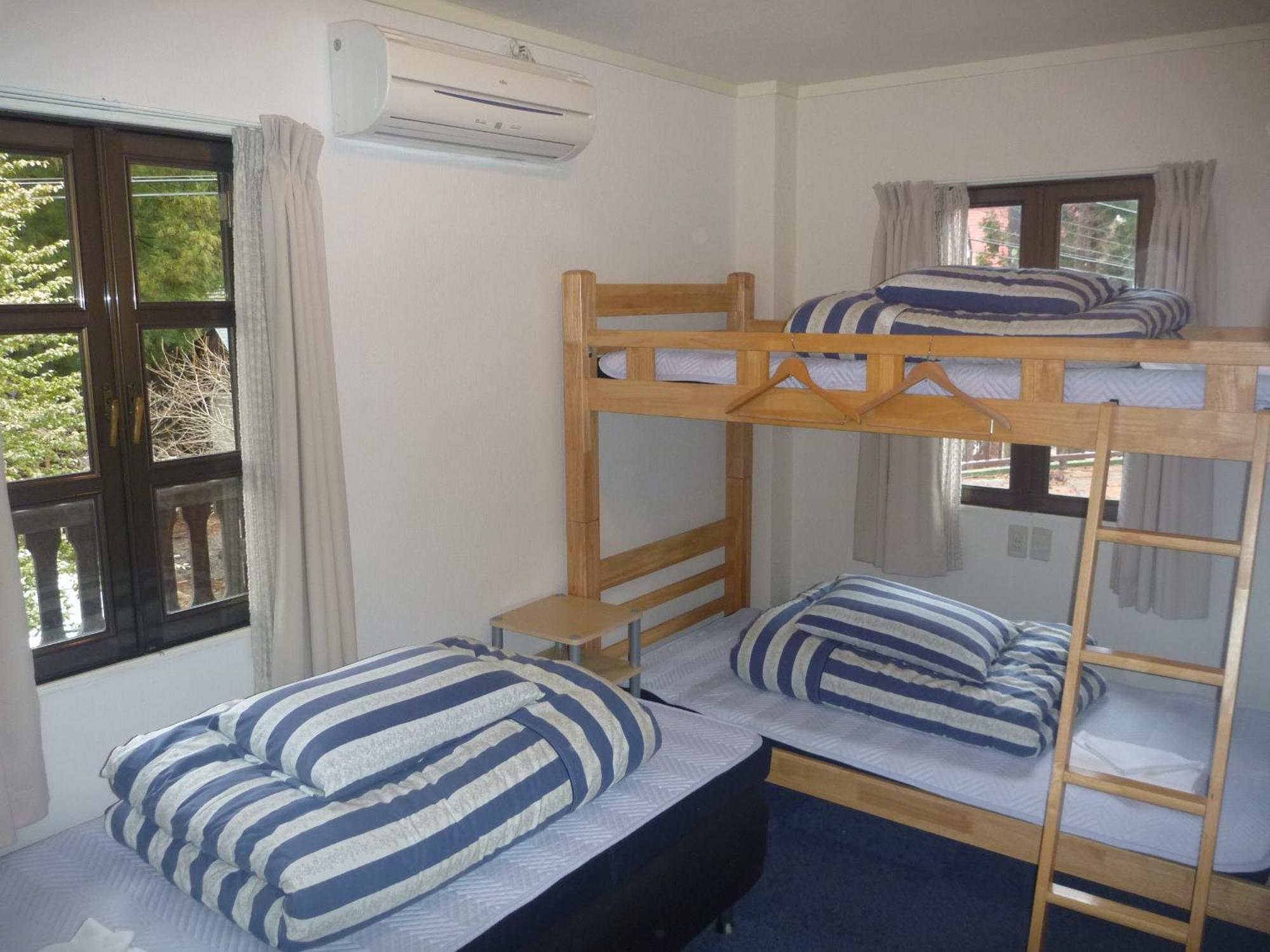 K'S House Hakuba Alps - Travelers Hostel Ruang foto