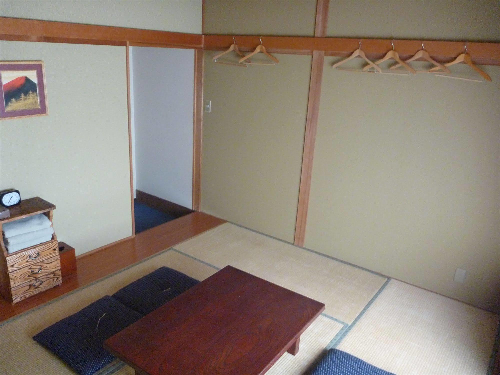 K'S House Hakuba Alps - Travelers Hostel Bagian luar foto