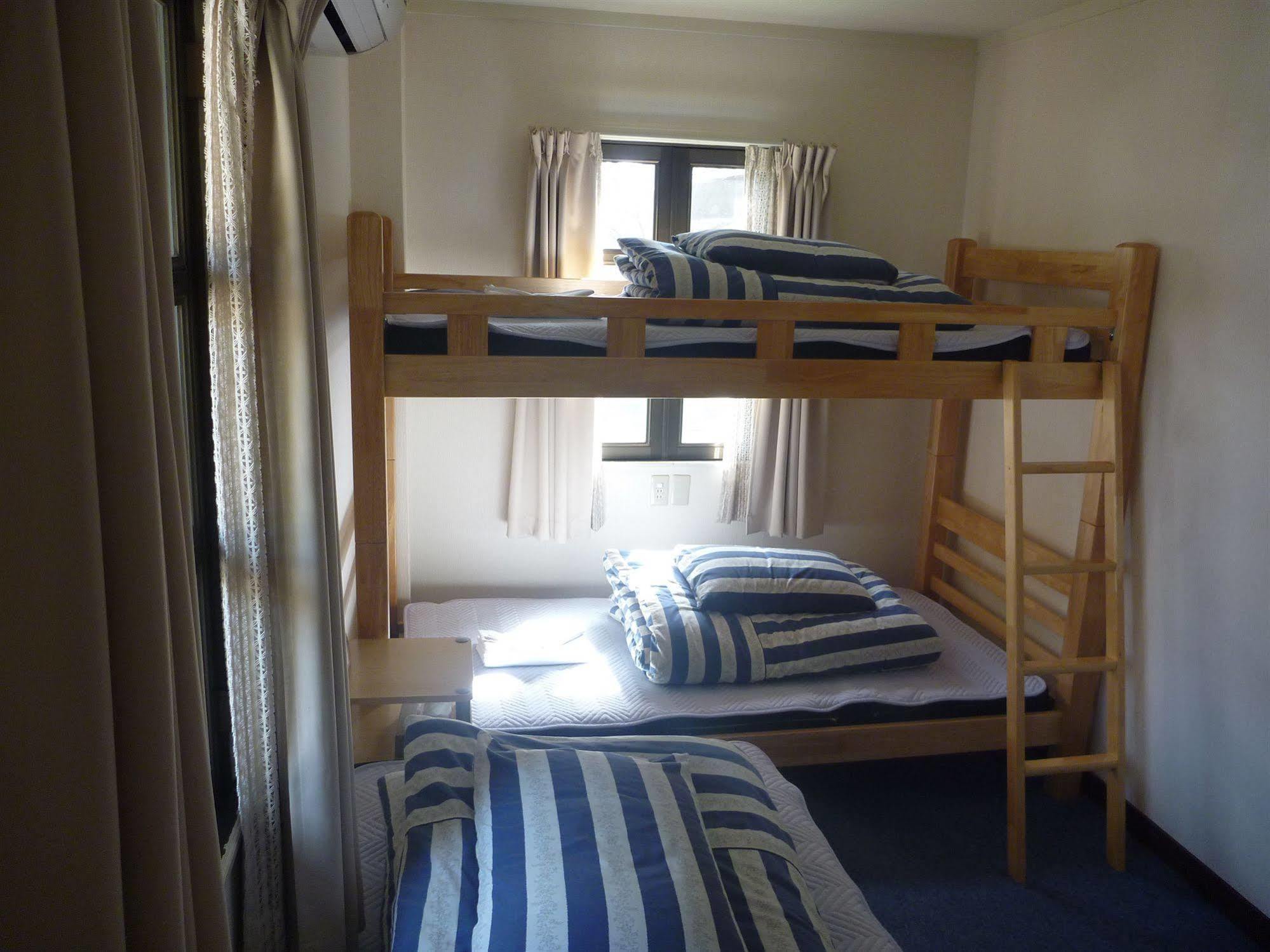 K'S House Hakuba Alps - Travelers Hostel Bagian luar foto