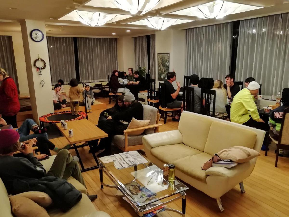 K'S House Hakuba Alps - Travelers Hostel Bagian luar foto