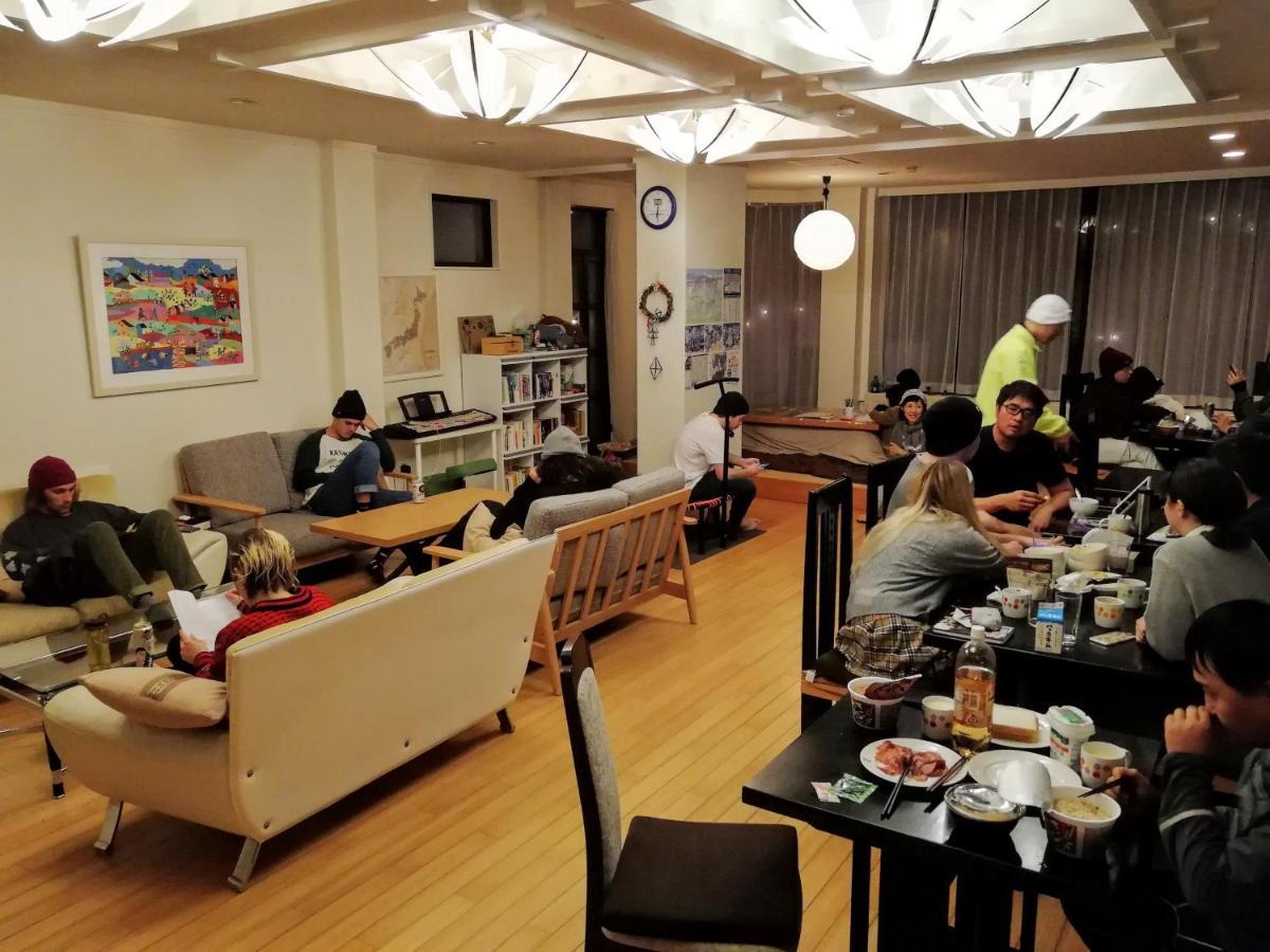 K'S House Hakuba Alps - Travelers Hostel Bagian luar foto